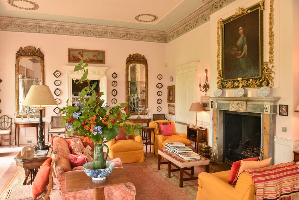 The-Gloss-Magazine-Staycations-Glin-Castle