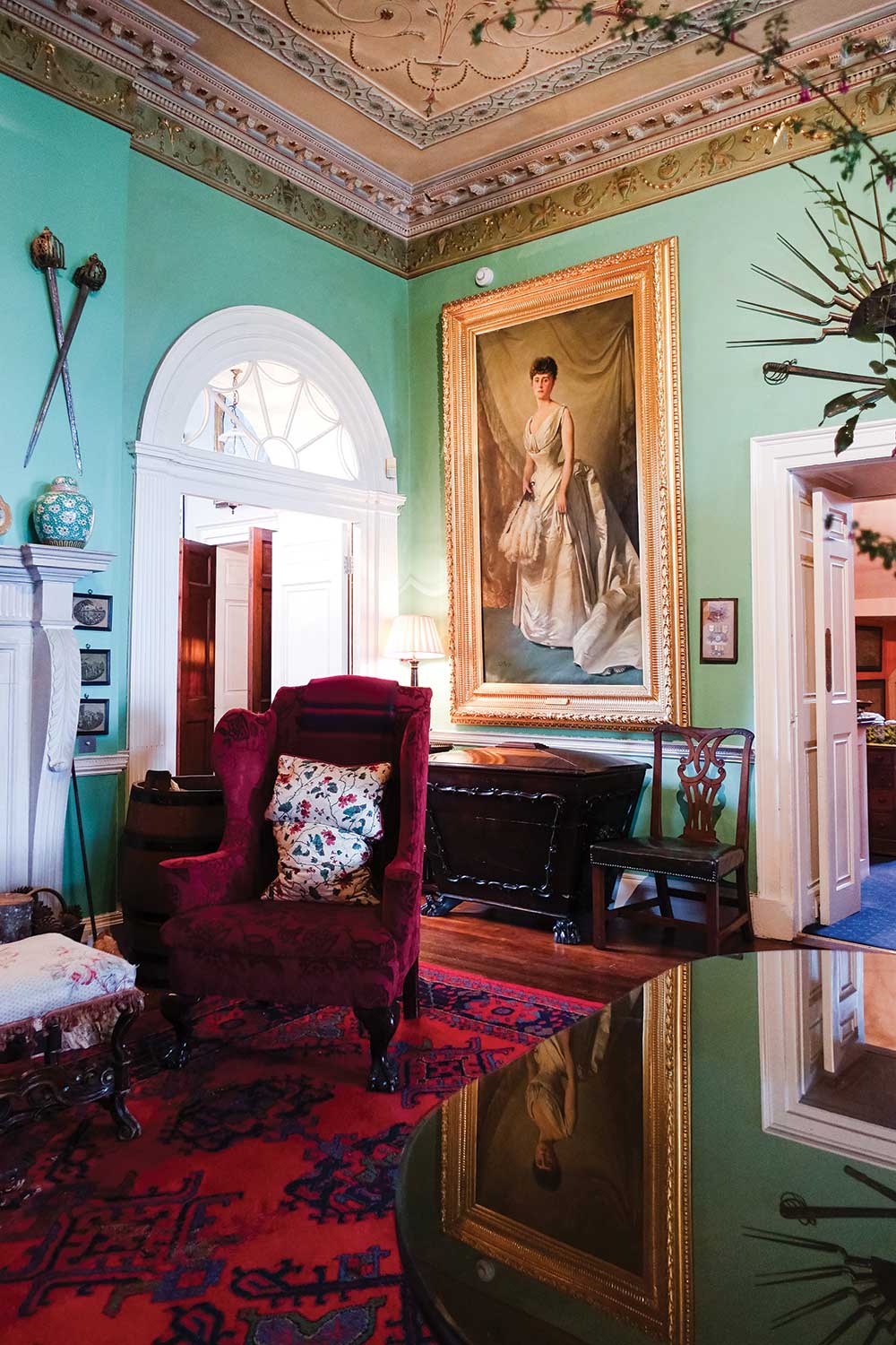 The-Gloss-Magazine-Interiors-Glin-Castle-1