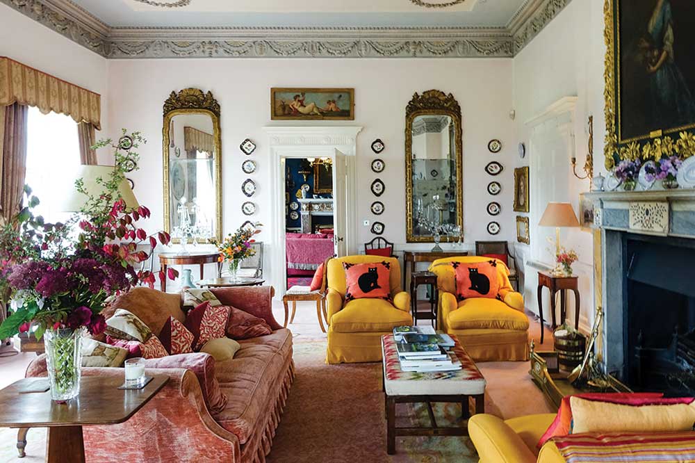 The-Gloss-Magazine-Interiors-Glin-Castle-8