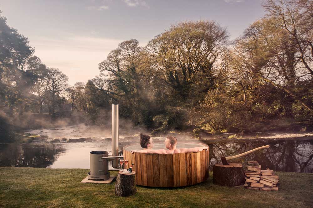 The-Gloss-Magazine-Hotel-Gifts-Riverside-Tub-Galgorm