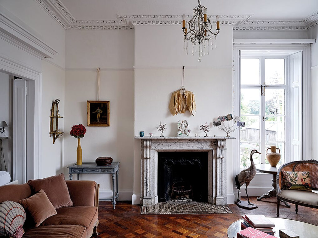 See Inside Designer Amanda Pratt's Victorian Home - The Gloss Magazine