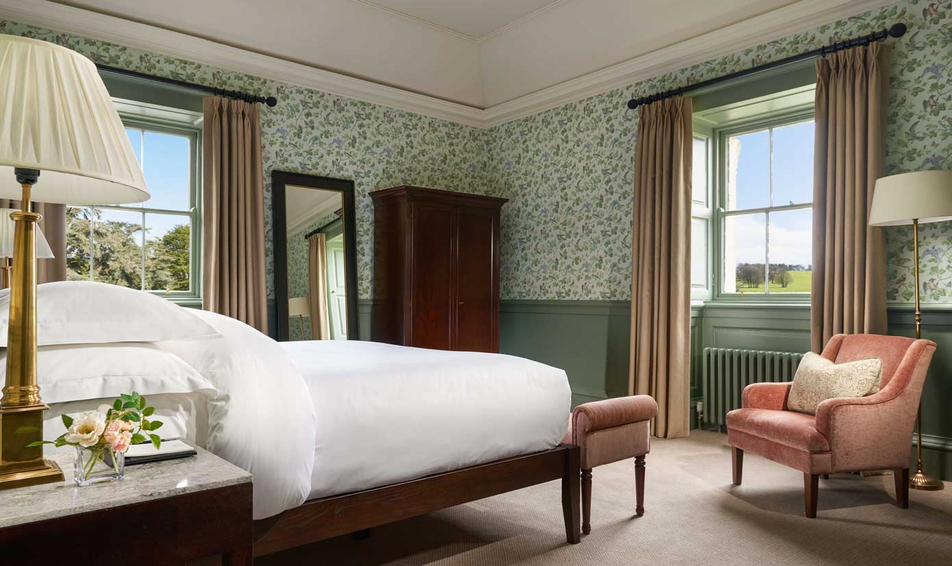 The-House-Garden-Suite-bedroom---The-Winter