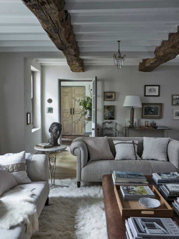 This Classic English Farmhouse Will Make You Want to Redecorate Your ...