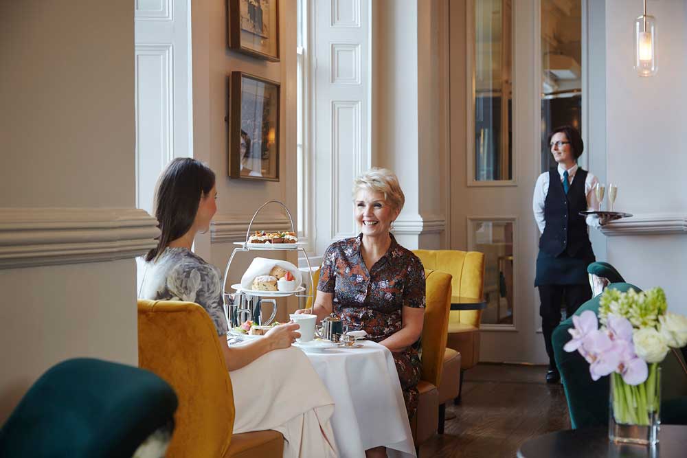 The Best Mother’s Day Afternoon Teas To Book Now - The Gloss Magazine