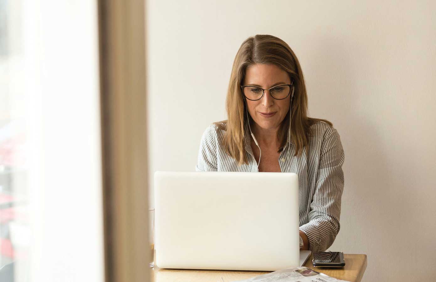 What to Know About Managing Your Perimenopause and Menopause Symptoms at Work