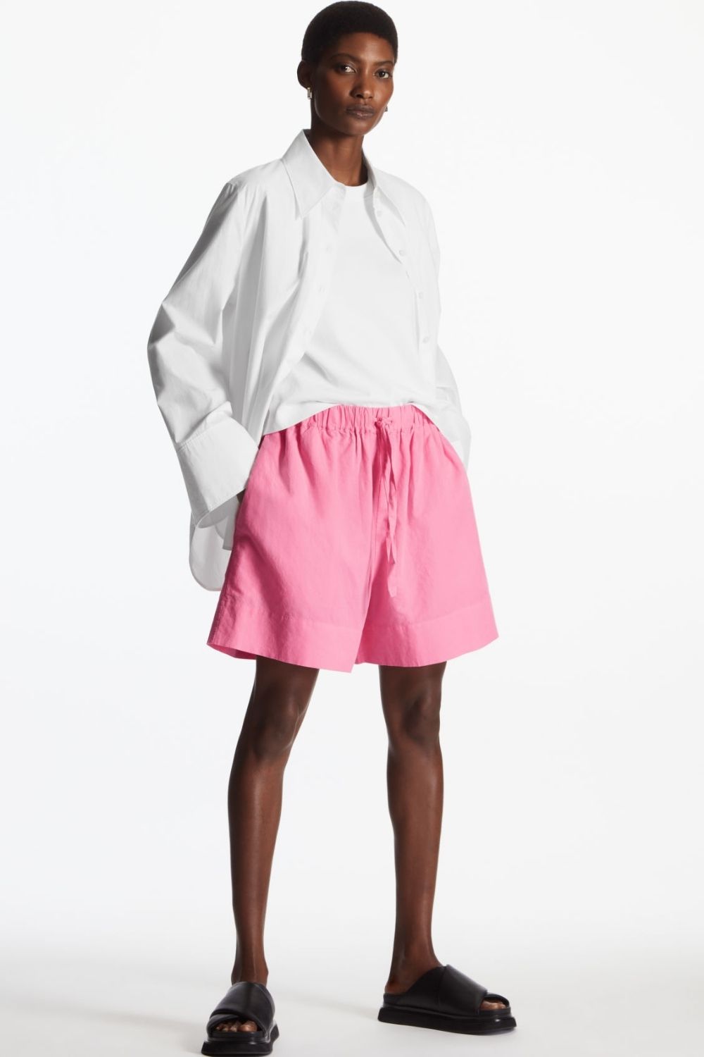 The-Gloss-Magazine-what-a-fashion-stylist-wears-on-holidays-3 The-Gloss-Magazine-what-a-fashion-stylist-wears-on-holidays-3