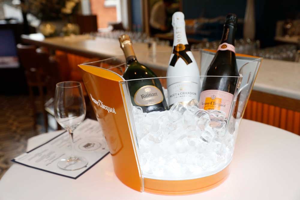 A Summer Champagne Tasting with Moët Hennessy and THE GLOSS
