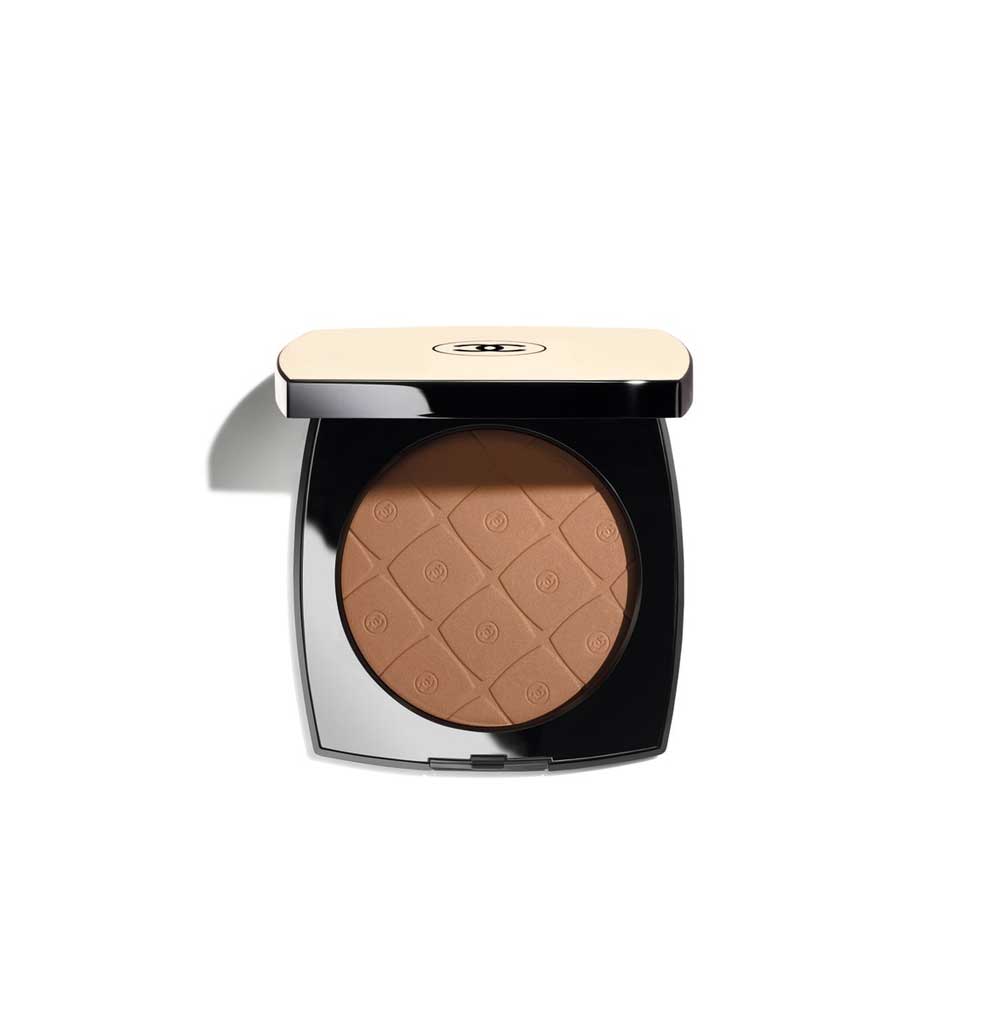 A Review of Chanel Les Beiges Luminous Powder Bronzer