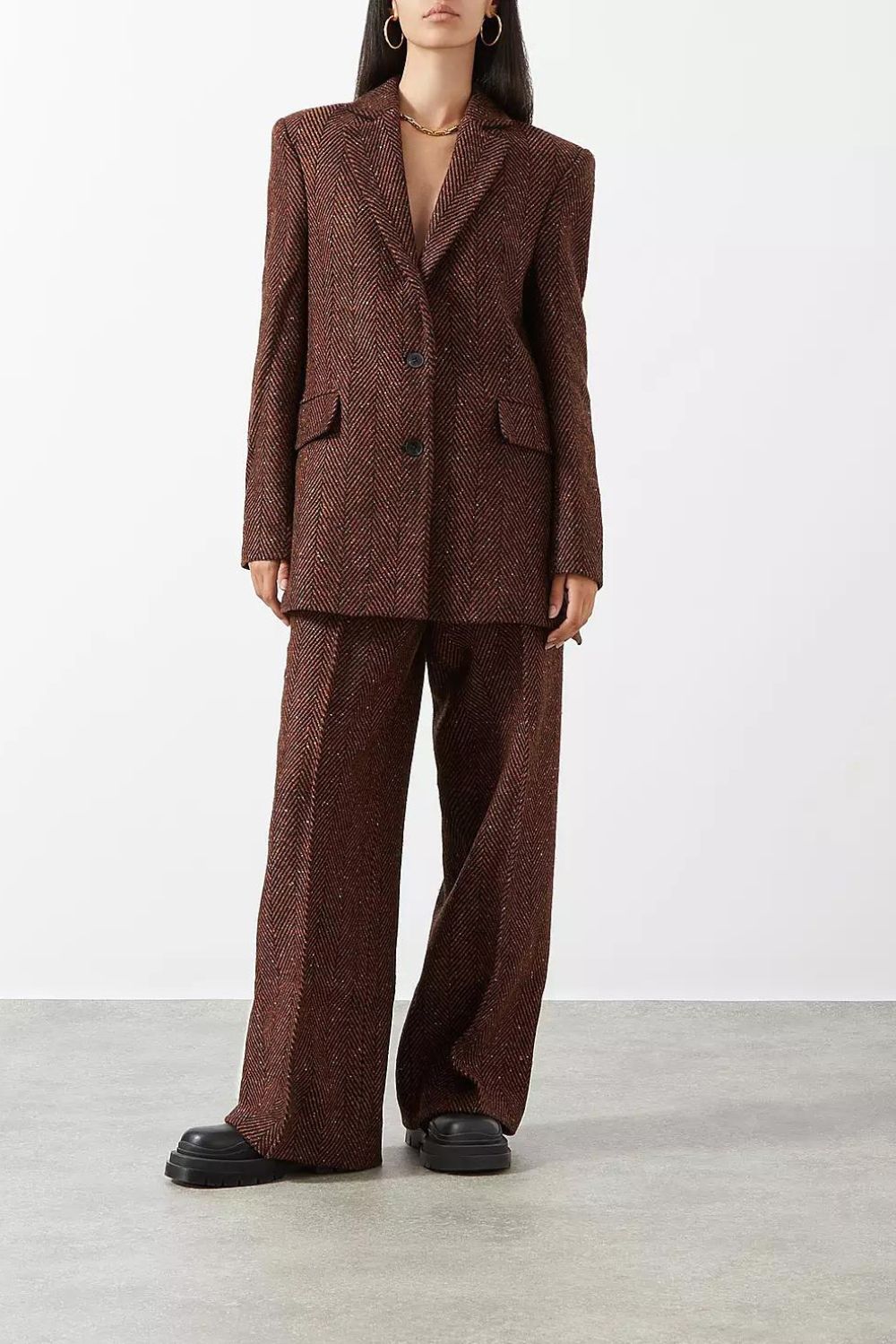 The-Gloss-Magazine-suiting-to-shop-now-6