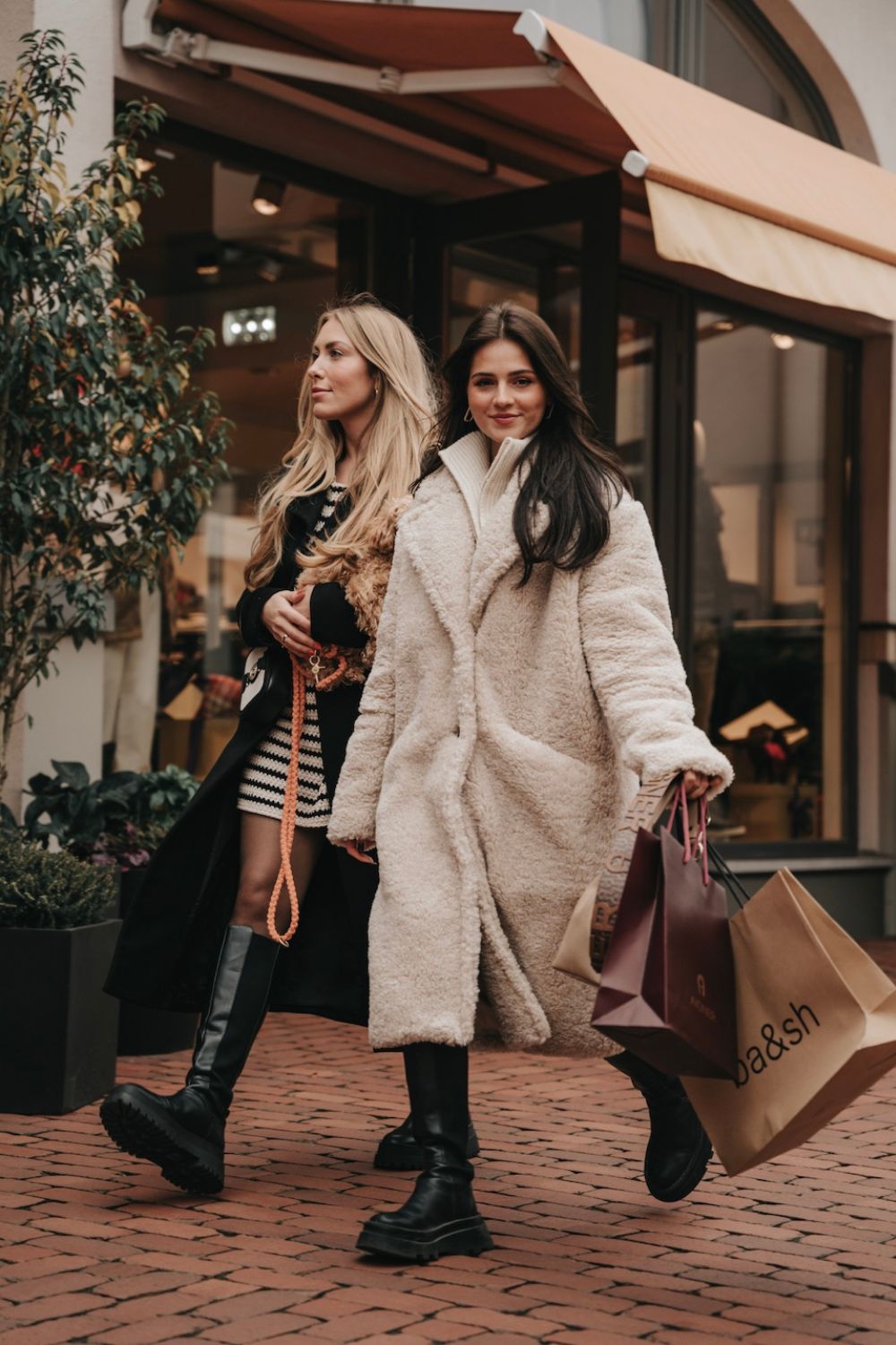 The-Gloss-Magazine-Kildare-Village-Christmas-lights-2022-5 The-Gloss-Magazine-Kildare-Village-Christmas-lights-2022-5