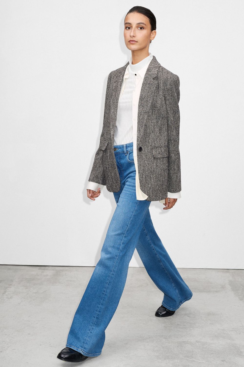The-Gloss-Magazine-five-basics-to-buy-this-spring-summer-2023-2