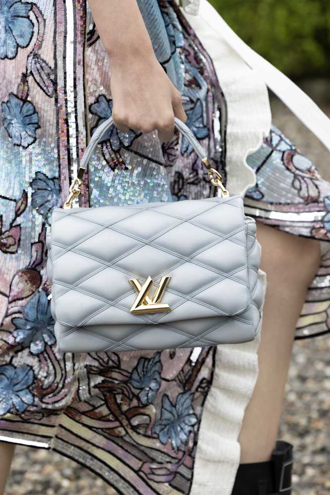 A New Approach to Ultra Romanticism: Louis Vuitton's Cruise Collection ...
