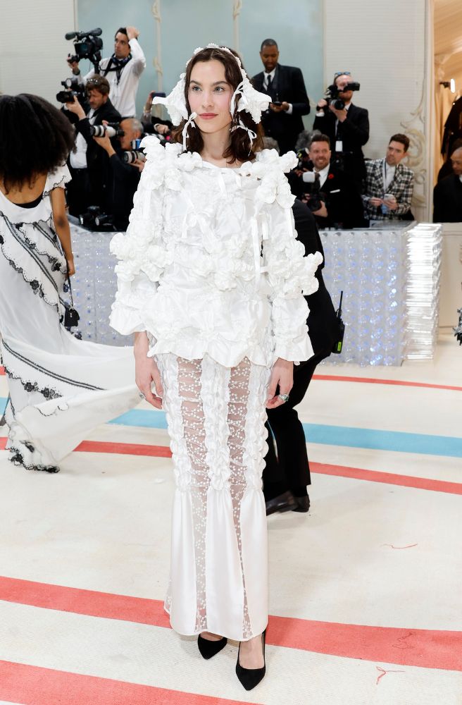 Alexa Chung Wears Irish Designer Róisín Pierce To The Met Gala - The ...