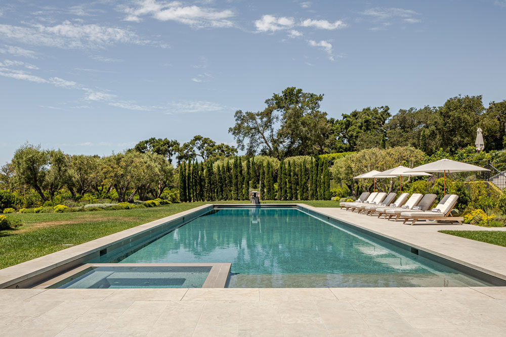 Gwyneth-Paltrow-Montecito-Guesthouse-Pool---Credit_-Stephen-Paul