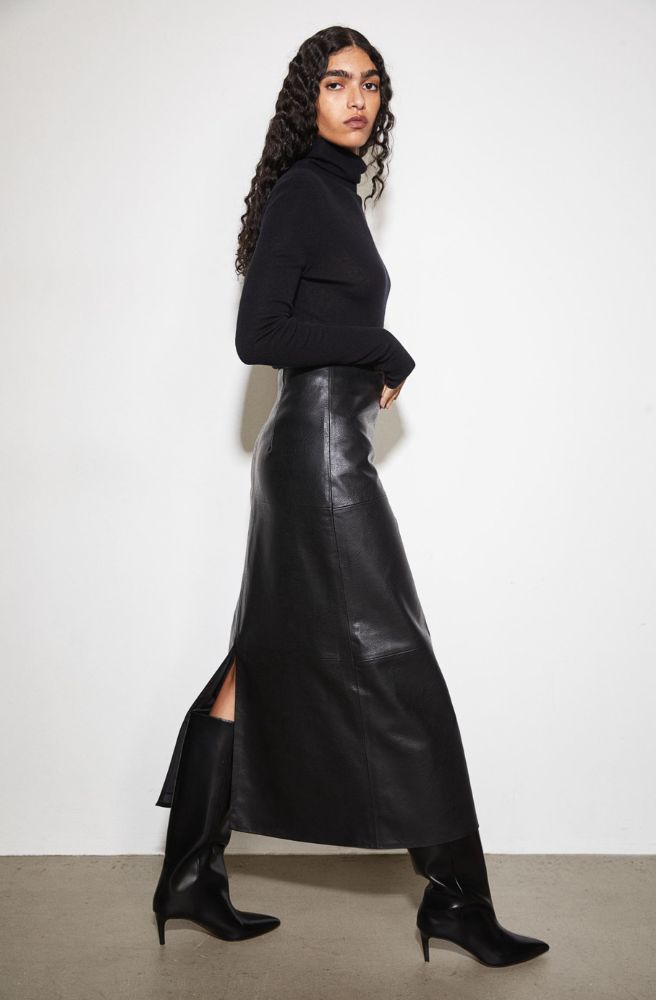 The-Gloss-Magazine-black-leather-skirts-5