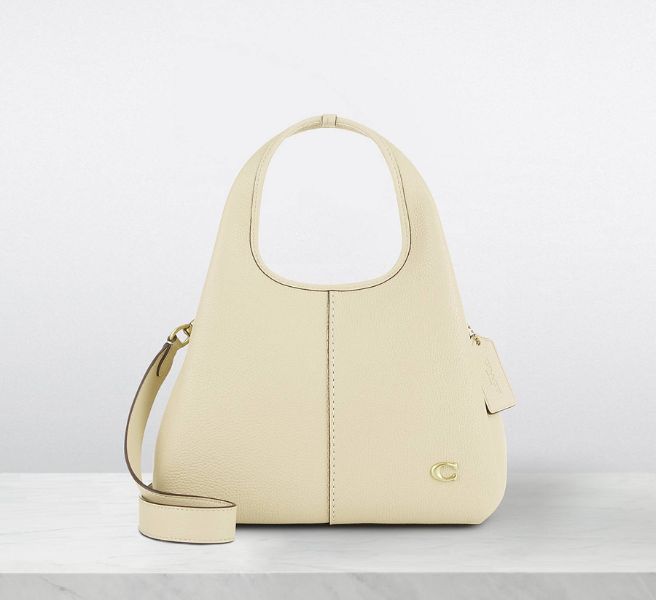 The-Gloss-Magazine-transitional-buys-12
