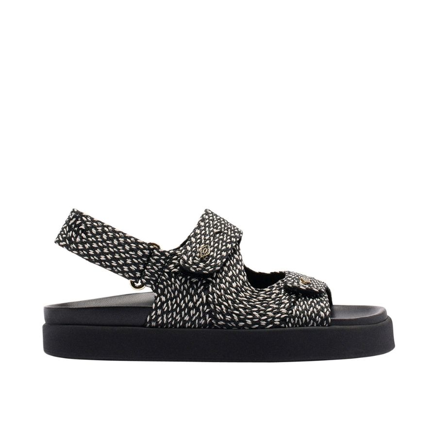 The-Gloss-Magazine-summer-sandal-trends-10