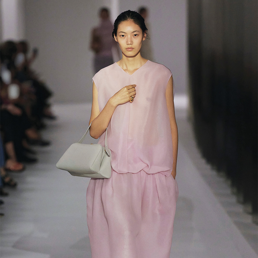 Spot The Trend: Pale Pink and Soft Textures Grace The Runway