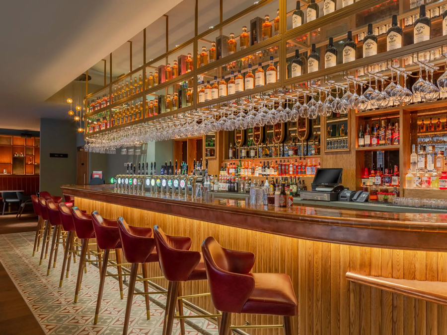 Hyatt-Centric-The-Liberties-Dublin-P052-Bar.4x3