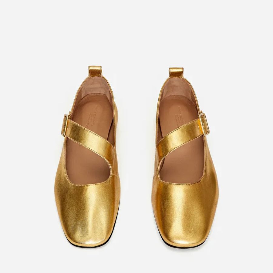 TheGlossMagazine-fashion-SS25-flat-shoes-2