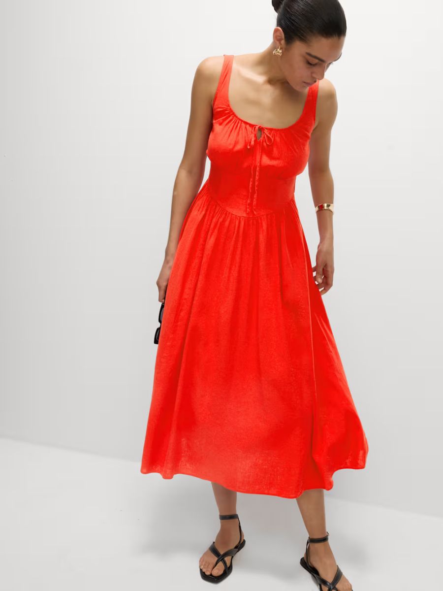 TheGlossMagazine-holiday-dressing-basics-M&S