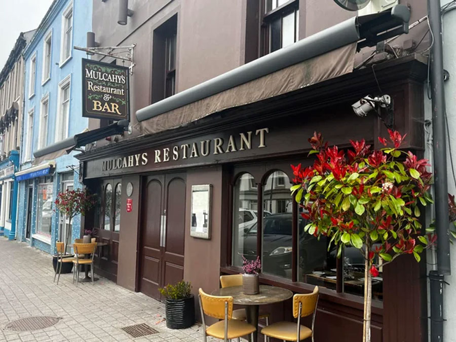mulcahys-restaurant-kenmare-county-kerry-ireland-v0-n98xclzoware1