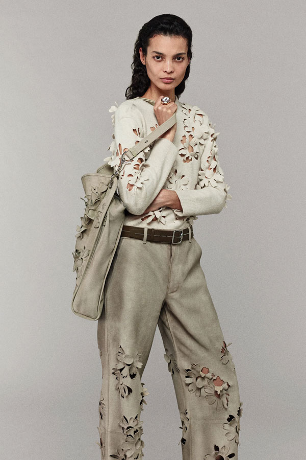 00052-burberry-resort-2025-credit-brand