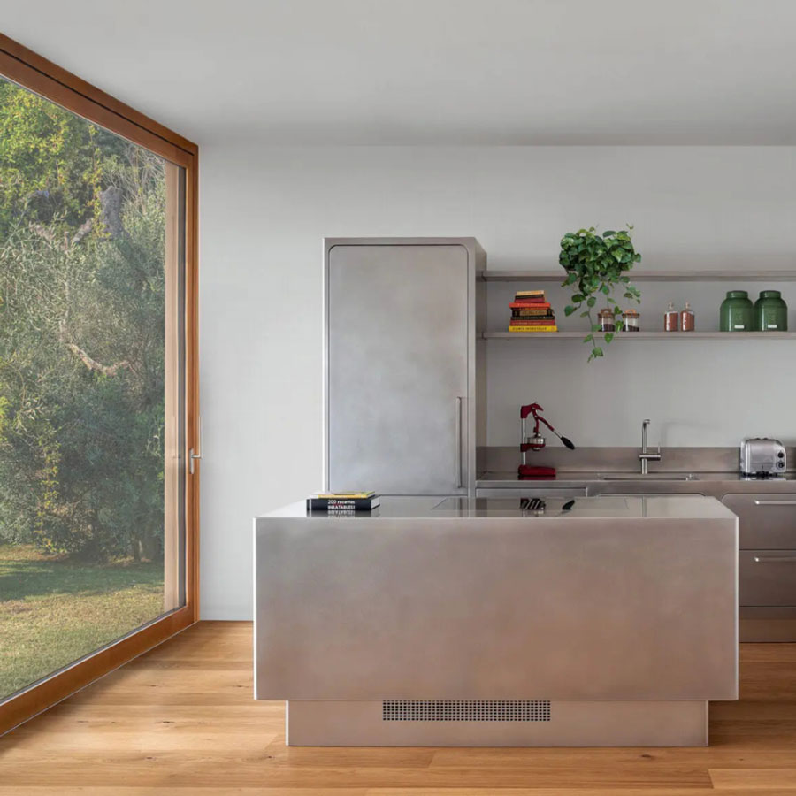 Smart Homes: 6 Minimalist Kitchen Designs For Summer