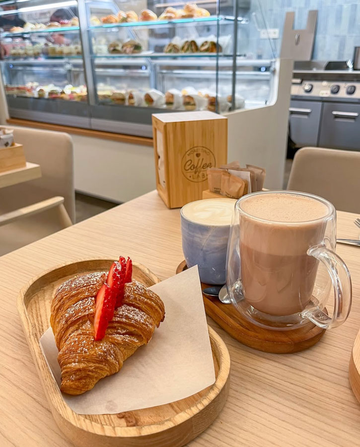Marbella---Marie---Cafe