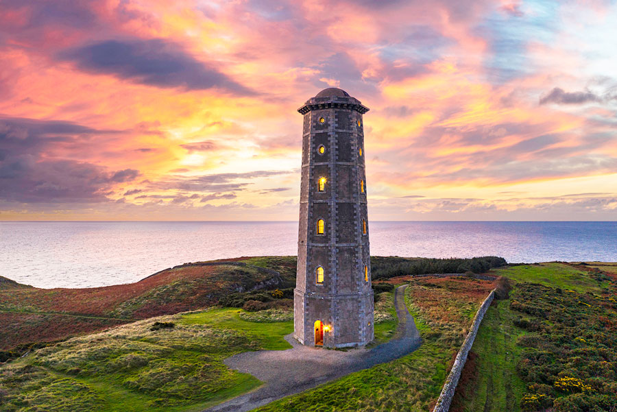 Sunrise-at-the-Upper-lighthouse-Tower-Wicklow-Head