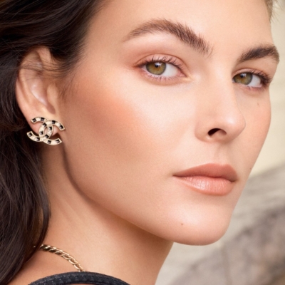 Beauty Notes: The Secrets Behind a Bronzed, Glowy Complexion