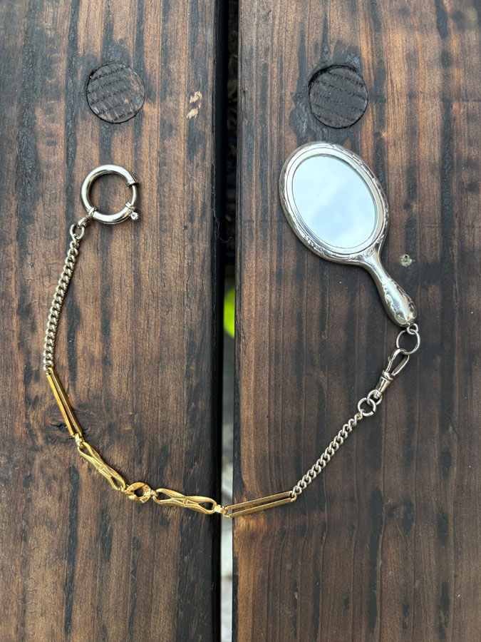 v---Pocket-mirror
