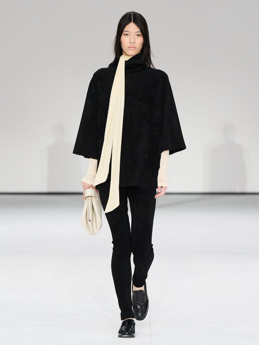 COS-AW25-fashion-show-New-York-3