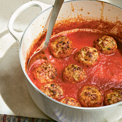 Celebrity Chef Samrin Nosrat's Recipe For Tender Meatballs