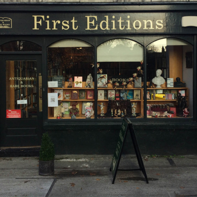 Beautiful Bookshops Around Ireland To Visit This Christmas