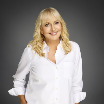 What Books Are On Miriam O'Callaghan's Bedside Table?
