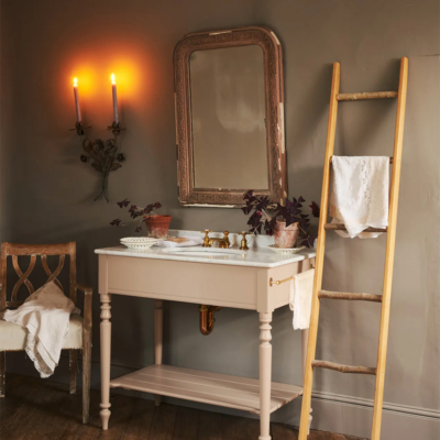 How To Curate A Parisienne-Style Bathroom