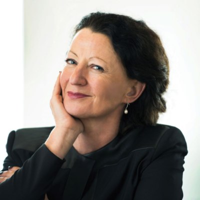Books On My Bedside Table: What Is Kathleen MacMahon Reading?