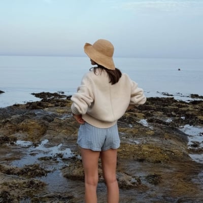 7 Staycation Outfit Ideas That Are Off-Duty But Elegant
